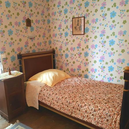 La Cure Du Maine Charles Bed & Breakfast Birac  Екстериор снимка