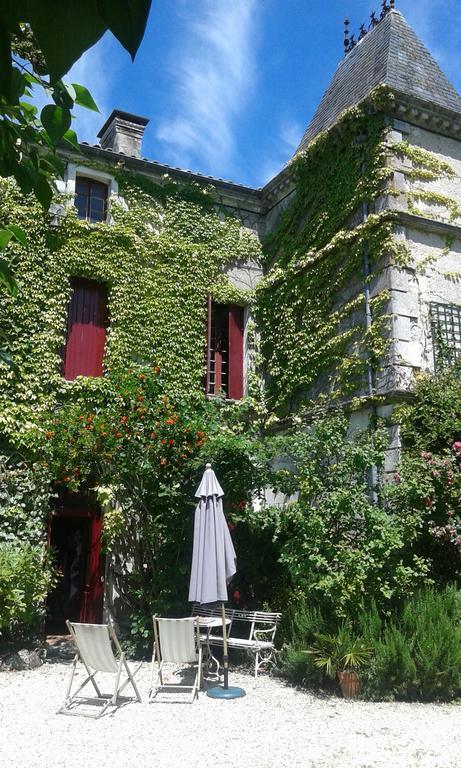 La Cure Du Maine Charles Bed & Breakfast Birac  Екстериор снимка